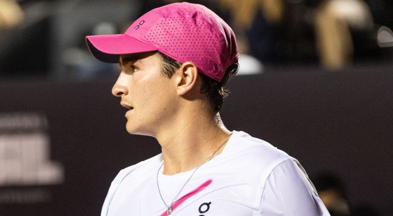 Chapeau Roland Garros Officiel Signé Par Joao Fonseca – Autographe Authentique, Pièce Rare !